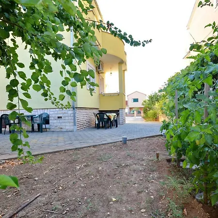 Zita Apartment